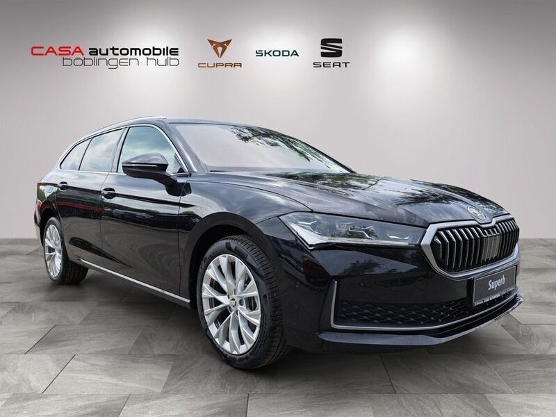 Gebraucht Skoda Superb Selection 150 PS (110 kW) 2024 Onyxschwarz metallic Kombi