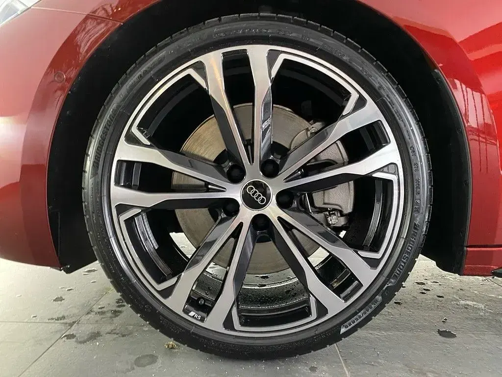 Second-hand Audi A5 S-Line 299 CP (219 kW) 2026 Roșu Break