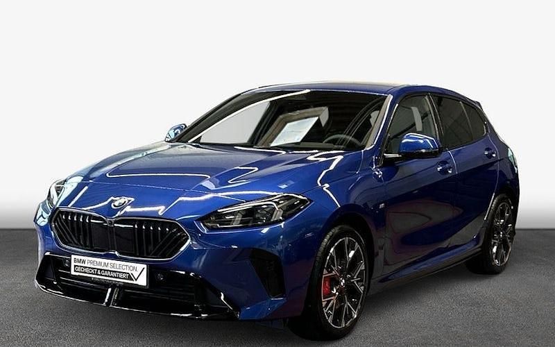 Blau Neu 2025 BMW 118 M Sport Kleinwagen | 51.080 € - Bild 1/3
