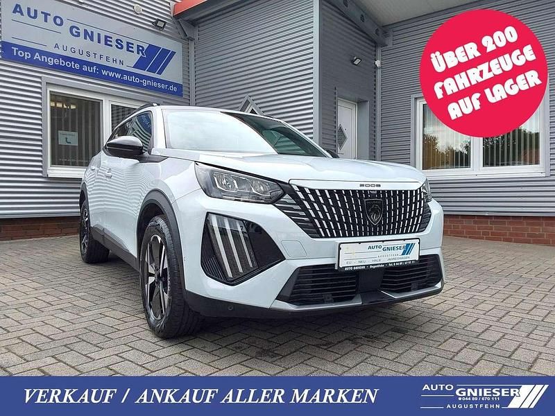 Weiß metallic Gebraucht 2024 Peugeot 2008 Allure SUV | 23.490 € (Fairer Preis) - Bild 1/4