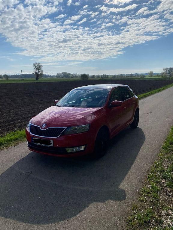 Gebraucht Skoda Rapid Elegance 105 PS (77 kW) 2014 Rot Kleinwagen