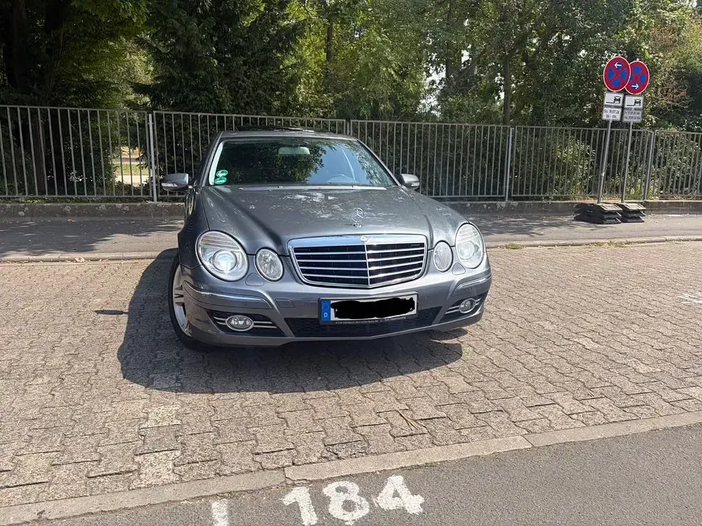 Gebraucht Mercedes E300 Avantgarde 211 PS (155 kW) 2008 Limousine