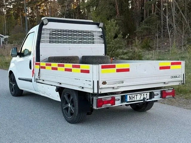 Gebraucht Fiat Doblò 95 PS (69 kW) 2017 Weiß Van / Kleinbus