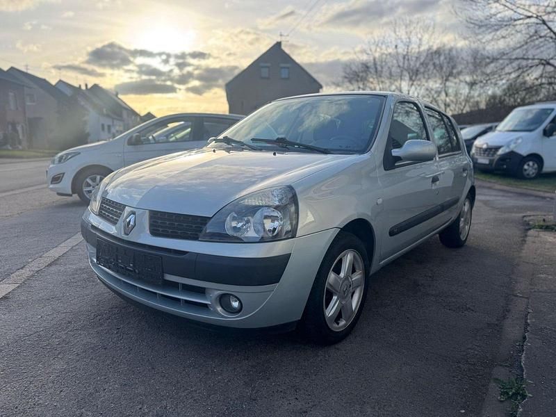 Gebraucht Renault Clio II 75 PS (55 kW) 2003 Grau Kleinwagen