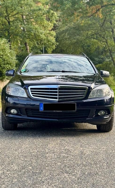 Grau Gebraucht 2010 Mercedes C200 Kombi | 6.500 € - Bild 1/4
