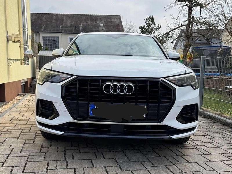 Weiß Gebraucht 2020 Audi Q3 S-Line SUV | 22.900 € (Fairer Preis) - Bild 1/4