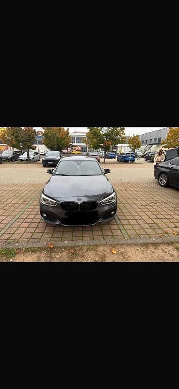 Grau Gebraucht 2015 BMW 120 Coupé M Sport Coupé | 14.100 € - Bild 1/4