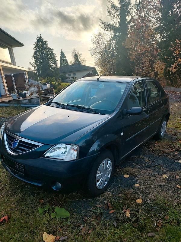 Grau Gebraucht 2007 Dacia Logan Limousine | 1.300 € (Superpreis) - Bild 1/4