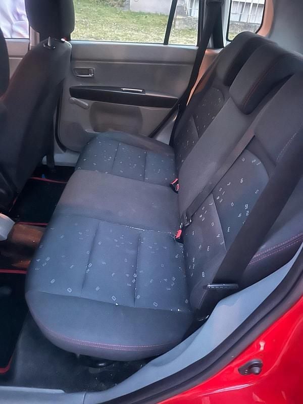 Gebraucht Mazda 2 84 PS (61 kW) 2003 Rot Kleinwagen