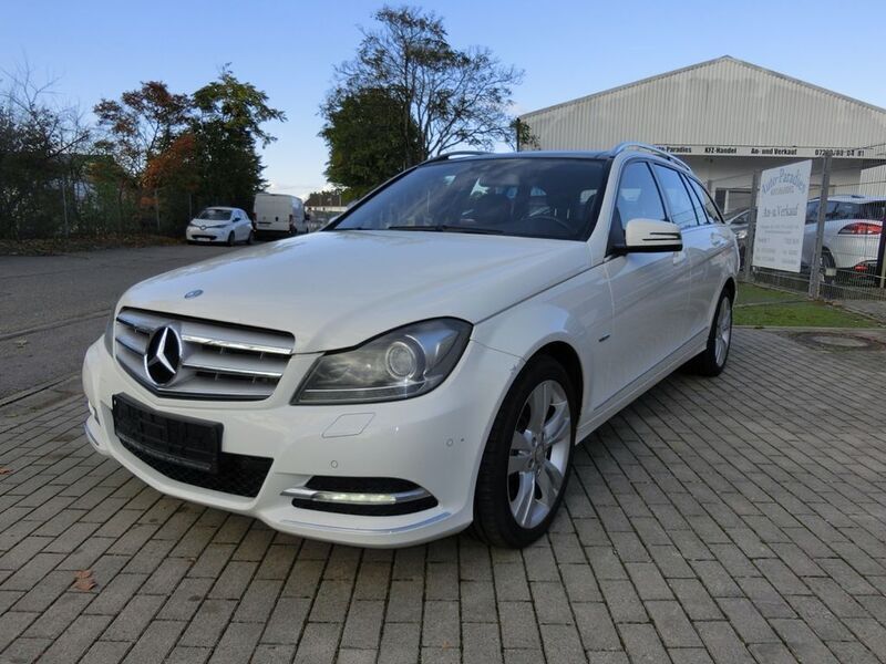 Gebraucht Mercedes C300 231 PS (169 kW) 2011 Weiß Limousine