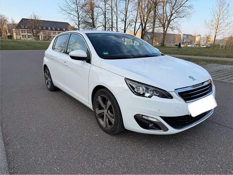 Gebraucht Peugeot 308 Active 131 PS (96 kW) 2014 Weiß Limousine
