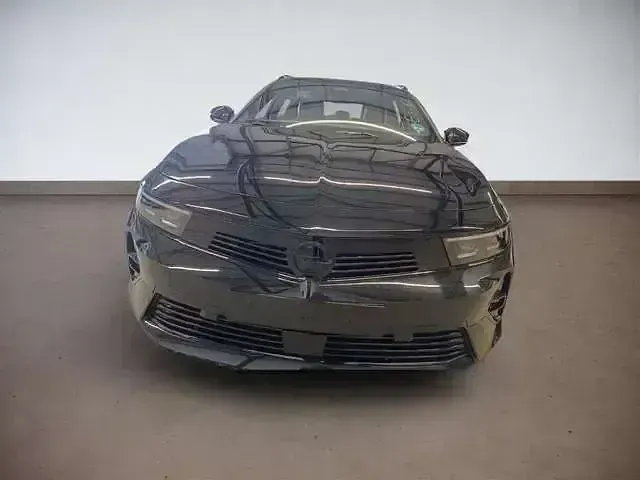 Gebraucht Opel Astra 145 PS (106 kW) 2025 Schwarz Kleinwagen