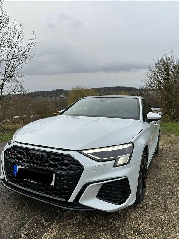 Gebraucht Audi S3 Ambiente 310 PS (228 kW) 2022 Weiß Limousine