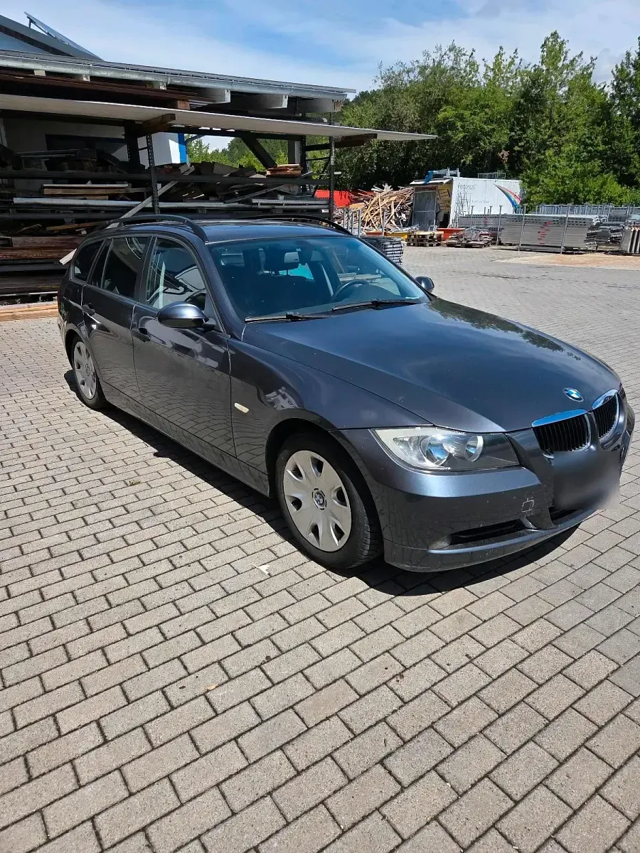 Gebraucht BMW 320 150 PS (110 kW) 2005 Grau Kombi