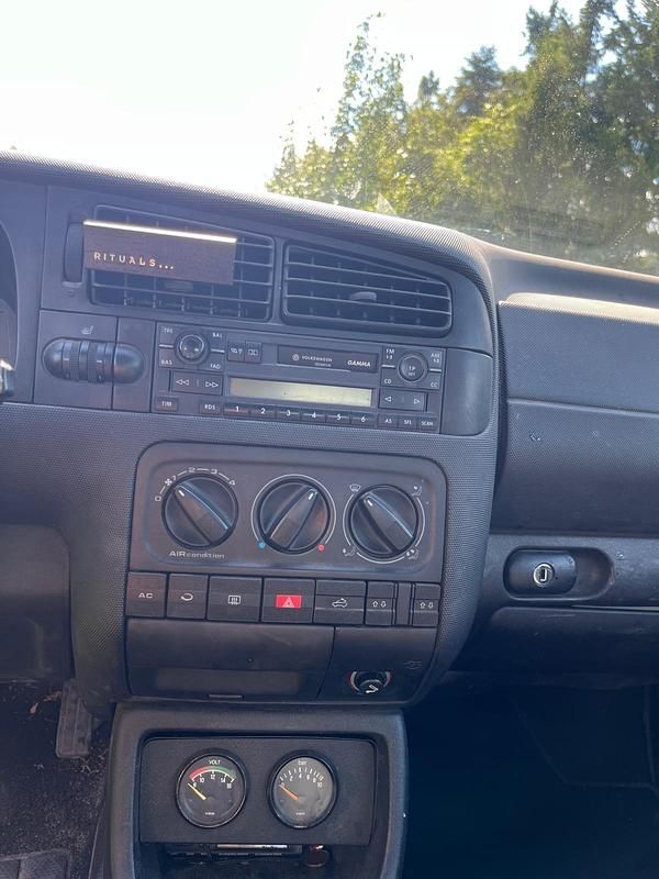 Gebraucht VW Golf Cabriolet 116 PS (85 kW) 2002 Grün Cabrio