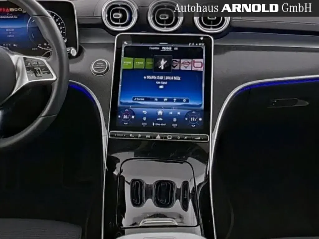 Gebraucht Mercedes E300 Avantgarde 204 PS (150 kW) 2024 Schwarz Kombi