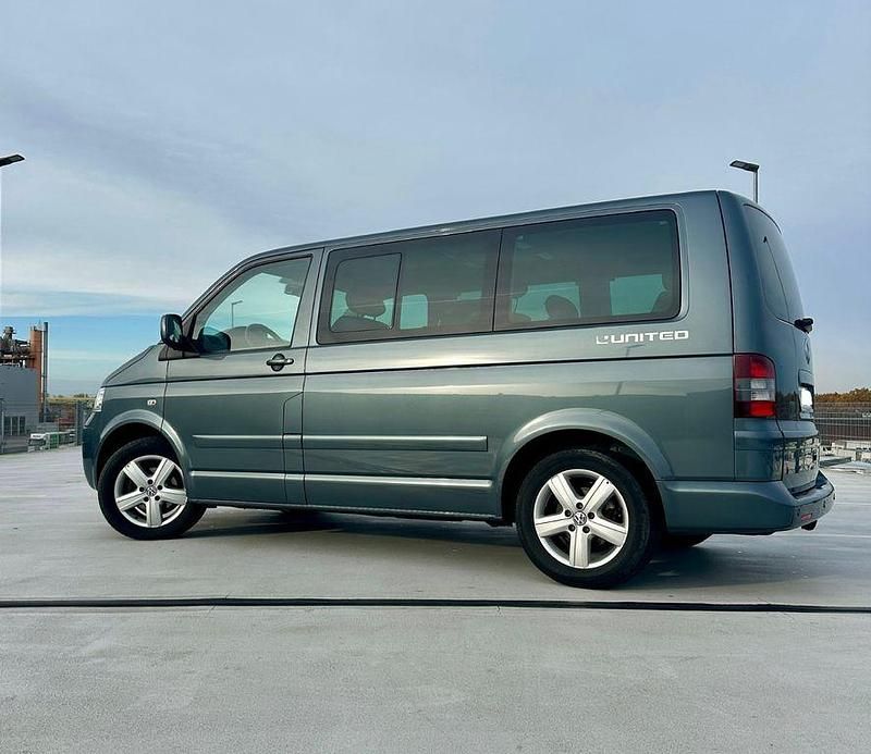 Gebraucht VW Multivan United 131 PS (96 kW) 2008 Grau Van