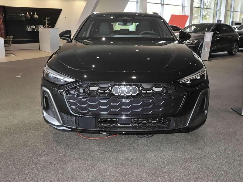 Gebraucht Audi A5 Ambiente 204 PS (150 kW) 2025 Mythosschwarz metallic Coupé