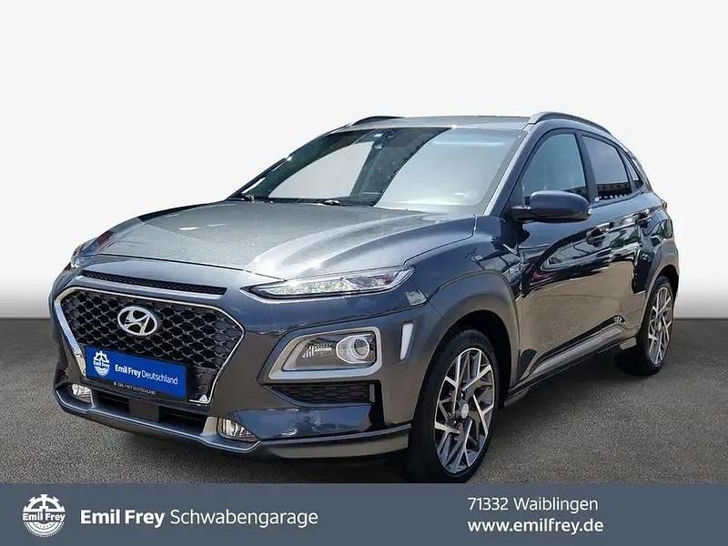 Dark knight metallic Gebraucht 2020 Hyundai Kona Style SUV | 18.660 € (Fairer Preis) - Bild 1/4