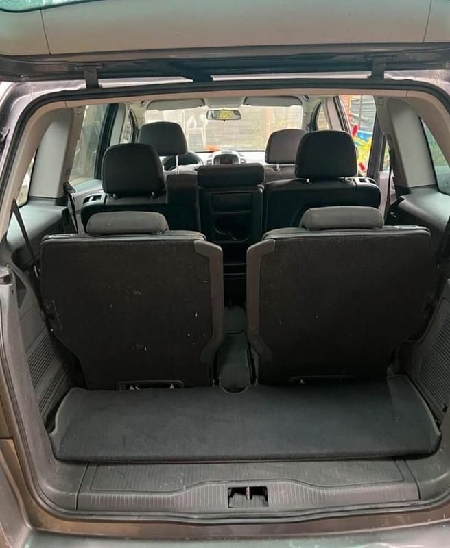 Gebraucht Opel Zafira 2011 Grau Van / Kleinbus