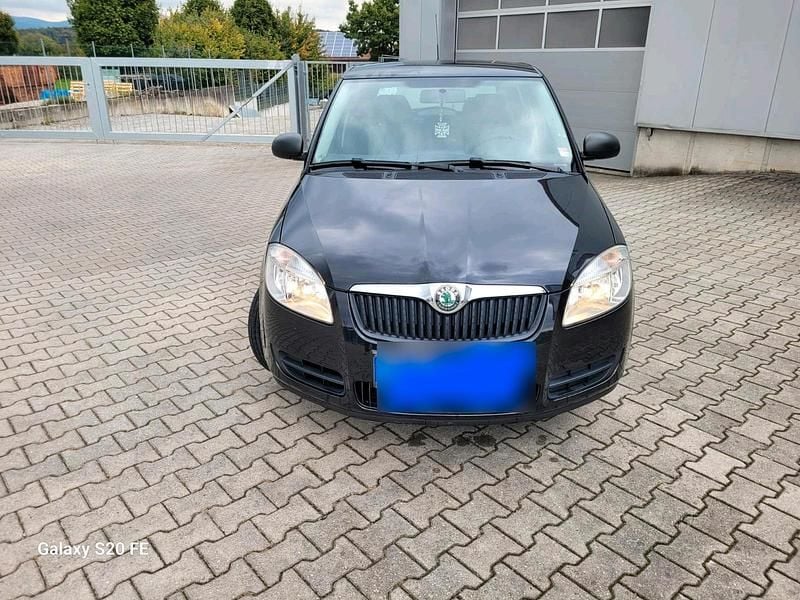 Gebraucht Skoda Fabia 69 PS (50 kW) 2010 Schwarz Limousine