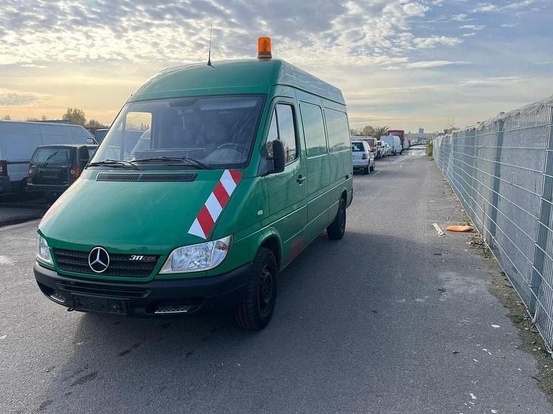 Grün Gebraucht 2003 Mercedes Sprinter Van | 4.999 € - Bild 1/4