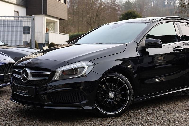 Gebraucht Mercedes A250 Sportline 211 PS (155 kW) 2014 Schwarz Limousine