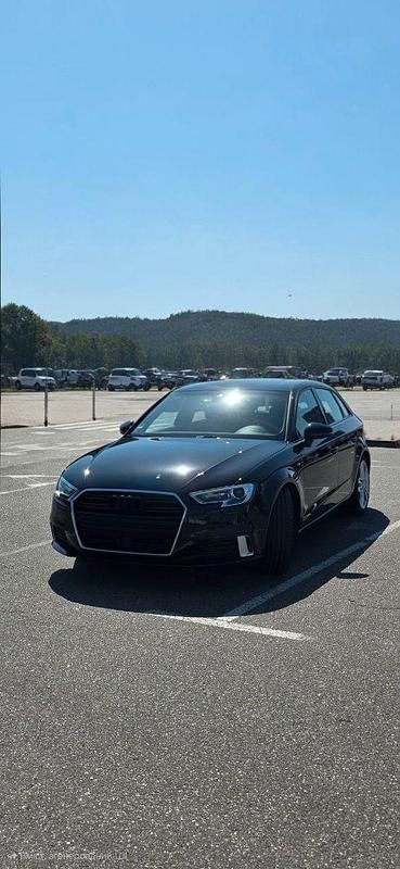 Schwarz Gebraucht 2020 Audi A3 Sportback S-Line Kleinwagen | 22.999 € (Fairer Preis) - Bild 1/4