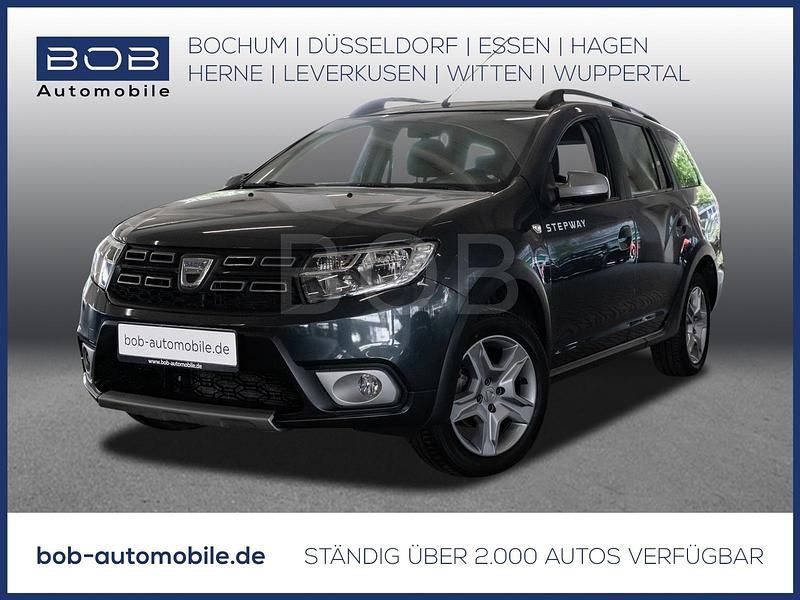 Kometengrau (grau) Gebraucht 2019 Dacia Logan Stepway Limousine | 10.490 € (Fairer Preis) - Bild 1/3