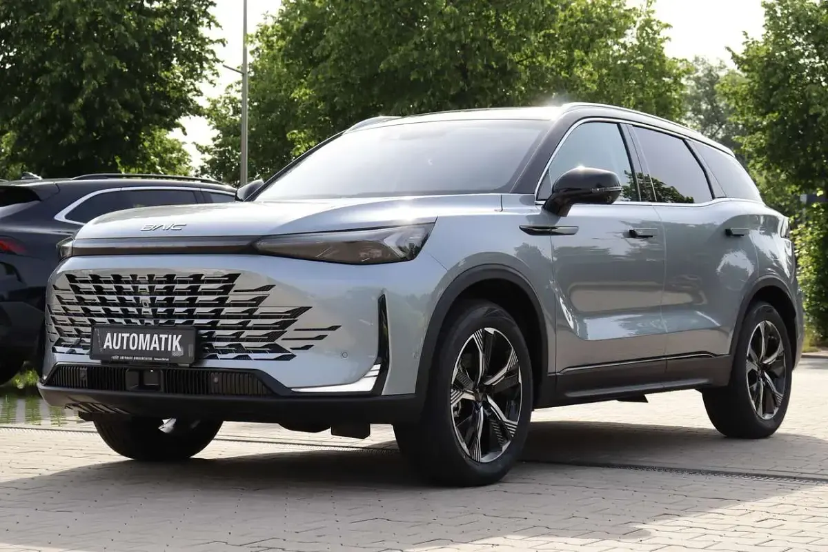 Neu Baic X75 177 PS (130 kW) 2026 Schwarz SUV