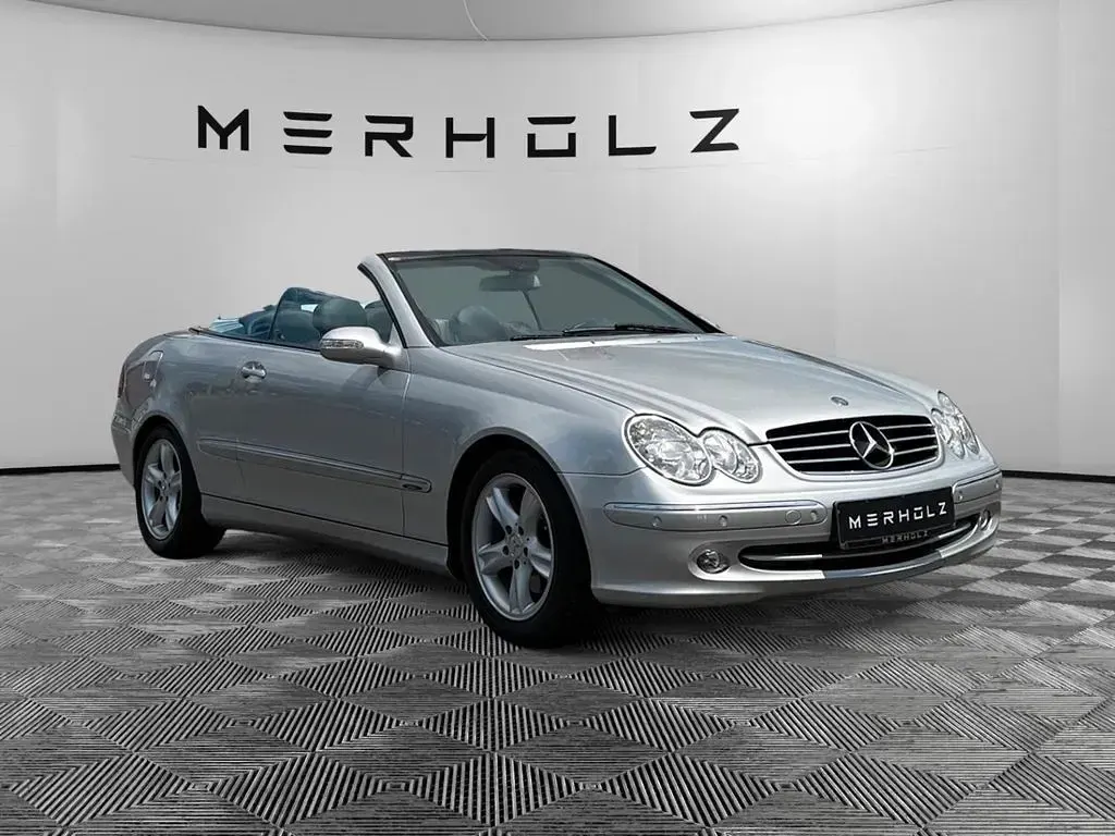 Gebraucht Mercedes CLK200 163 PS (119 kW) 2005 Brillantsilber Cabrio
