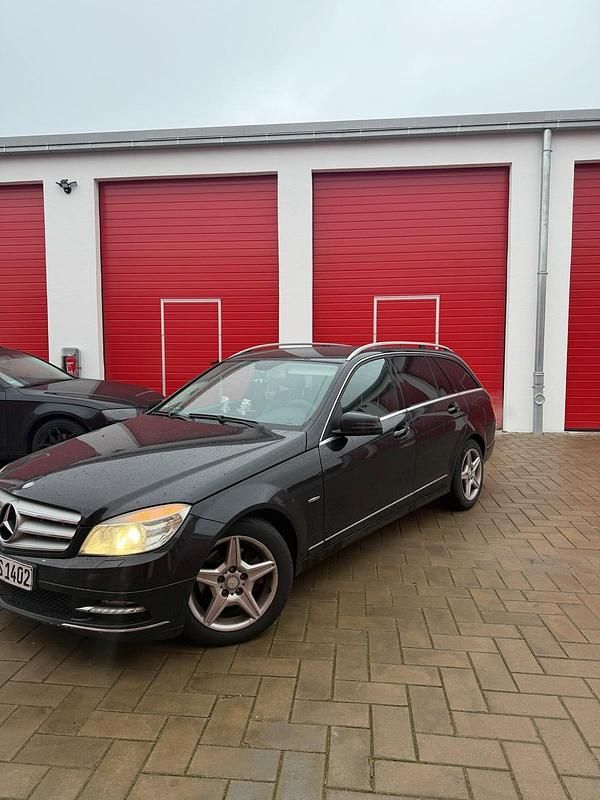 Gebraucht Mercedes C250 2011 Schwarz Kombi