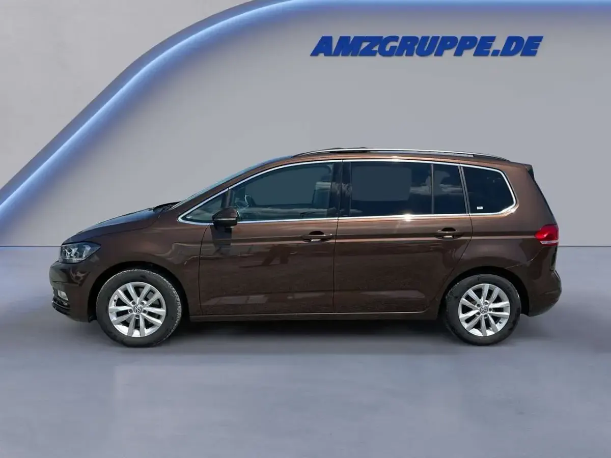 Gebraucht VW Touran Comfortline 110 PS (80 kW) 2016 Braun Van / Kleinbus