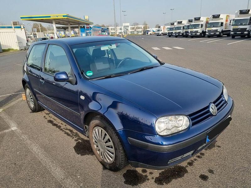 Gebraucht VW Golf IV 75 PS (55 kW) 2001 Blau Limousine