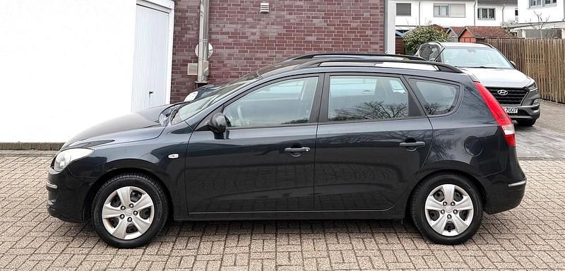 Gebraucht Hyundai i30 109 PS (80 kW) 2009 Schwarz Kombi