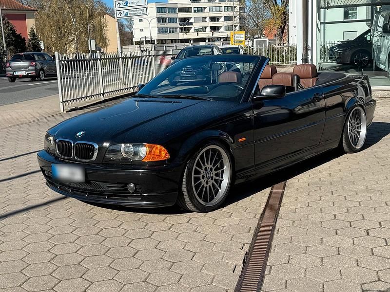 Gebraucht BMW 320 170 PS (125 kW) 2001 Schwarz Cabrio