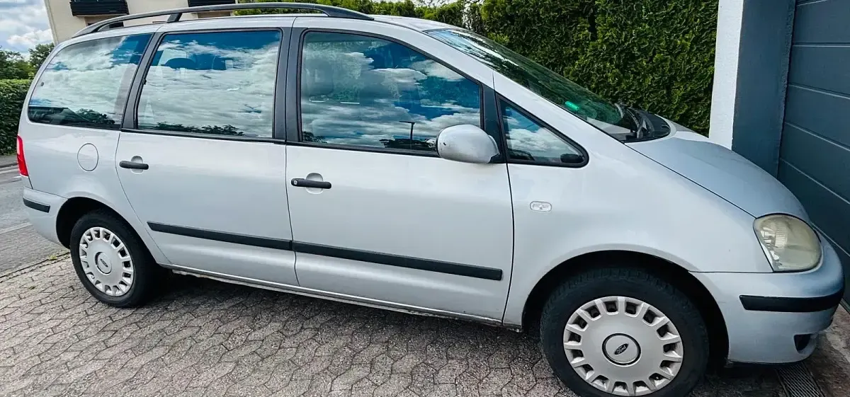Gebraucht Ford Galaxy 145 PS (106 kW) 2001 Silber Van / Kleinbus