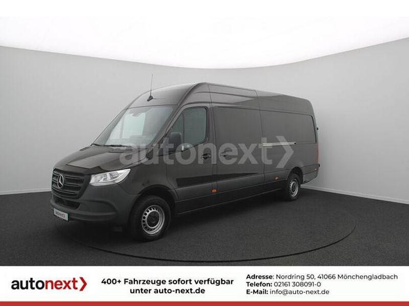 Second-hand Mercedes Sprinter 190 CP (139 kW) 2022 Maro Van