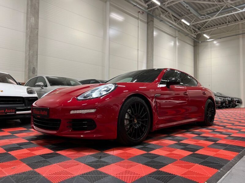 Rot Gebraucht 2014 Porsche Panamera 4S Limousine | 36.990 € - Bild 1/4