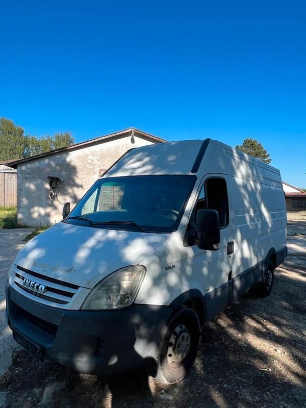 Weiß Gebraucht 2010 Iveco Daily Van / Kleinbus | 4.500 € (Superpreis) - Bild 1/4