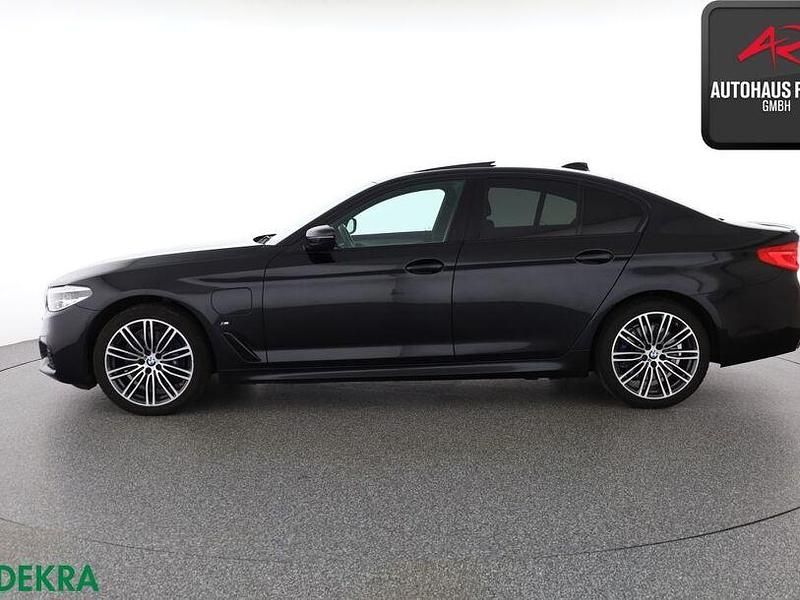 Gebraucht BMW 530e M Sport 252 PS (185 kW) 2020 Saphirschwarz Limousine