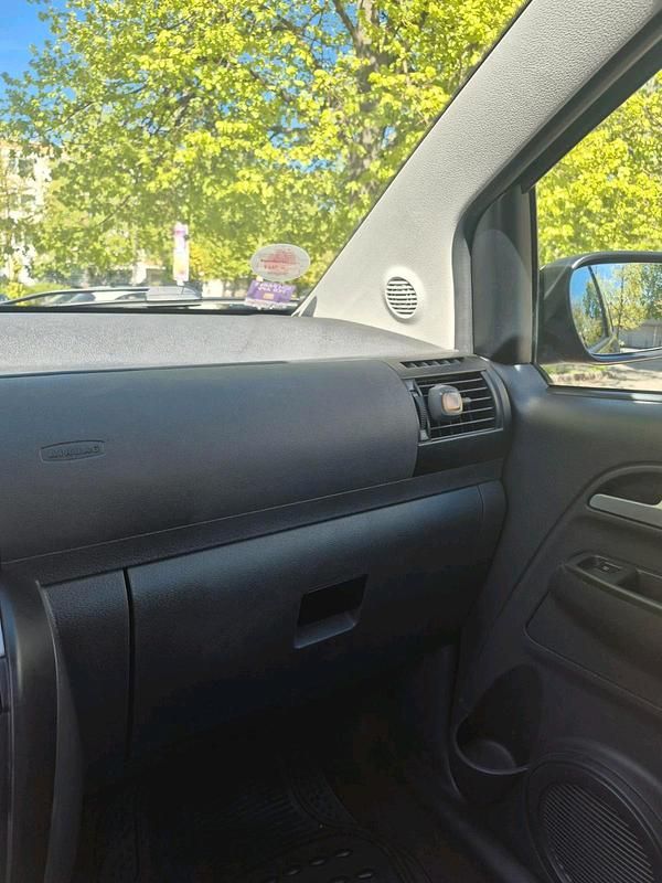 Second-hand VW Fox 75 CP (55 kW) 2010 Gri Hatchback