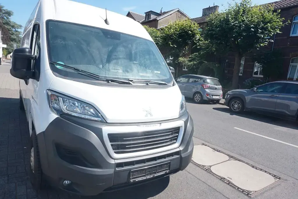 Gebraucht Peugeot Boxer S 165 PS (121 kW) 2022 Weiß Van