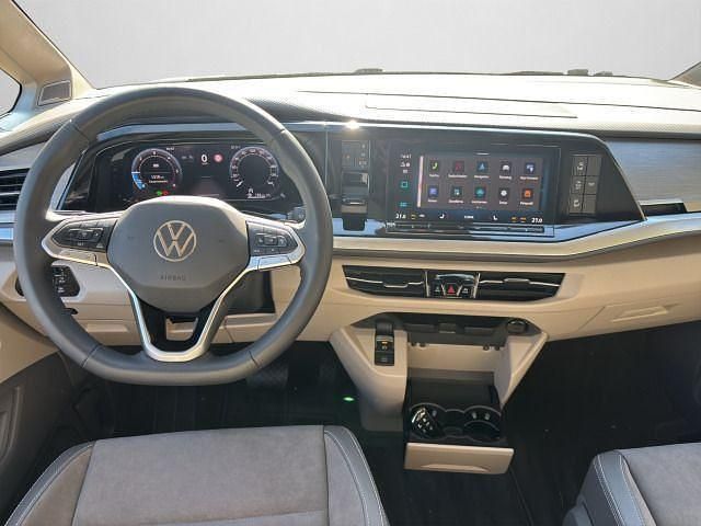 Second-hand VW Multivan Life 150 CP (110 kW) 2026 Gri Monovolum