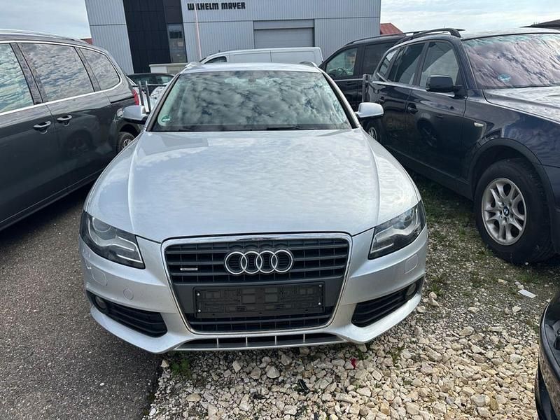 Silber Gebraucht 2009 Audi A4 Ambiente Kombi | 3.500 € (Superpreis) - Bild 1/4