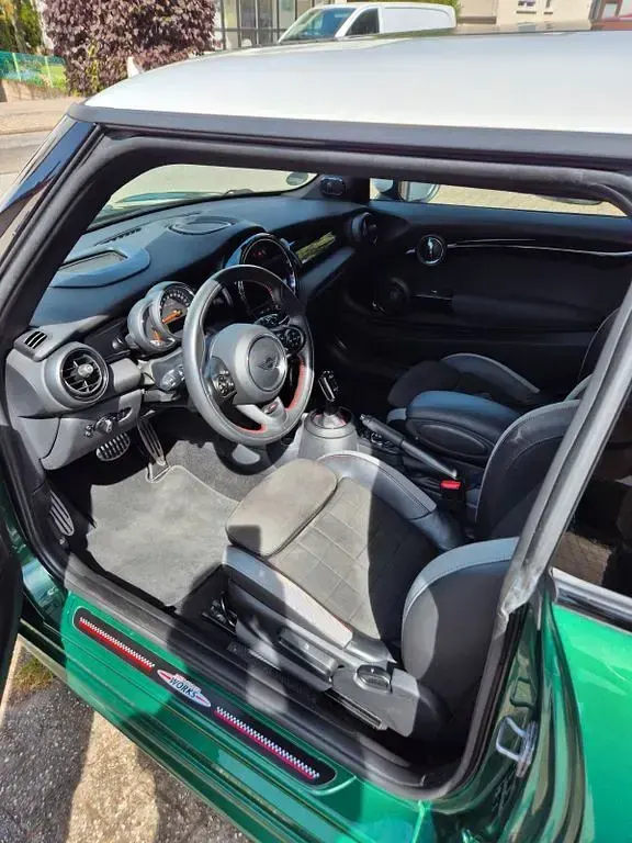 Second-hand Mini Cooper S 262 CP (192 kW) 2020 Verde Hatchback