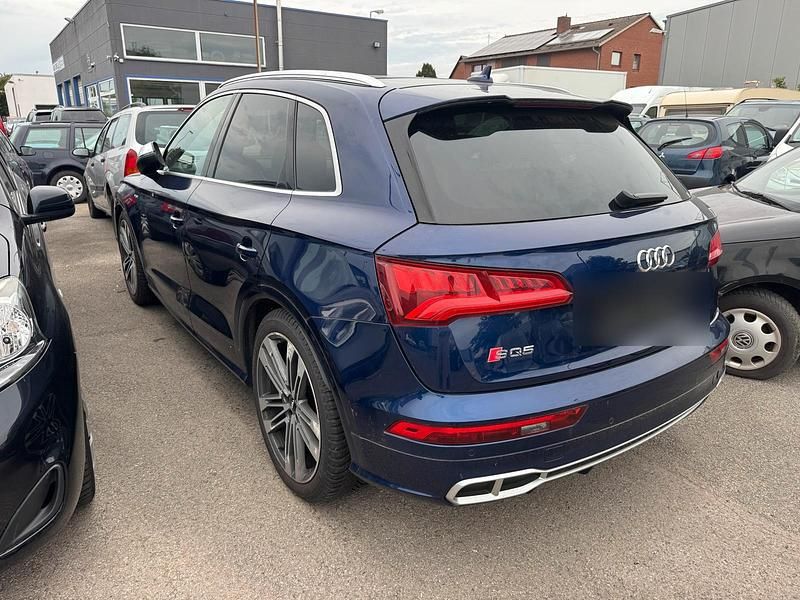 Blau Gebraucht 2018 Audi SQ5 SUV | 19.900 € (Guter Preis) - Bild 1/4