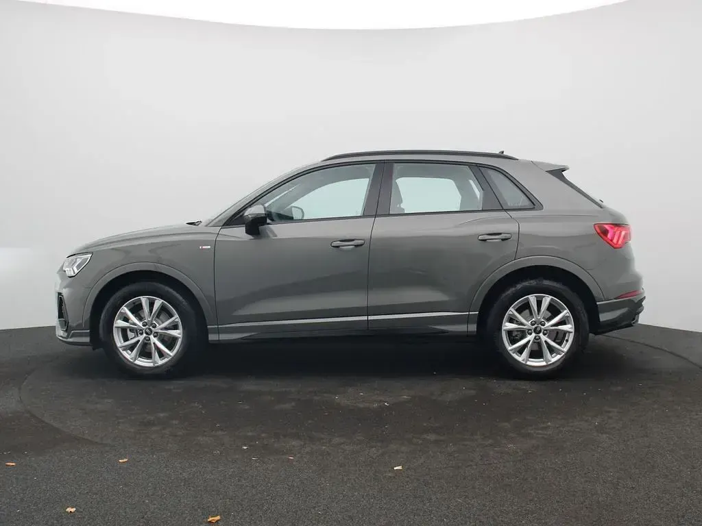 Gebraucht Audi Q3 S-Line 150 PS (110 kW) 2025 Chronosgrau metallic SUV