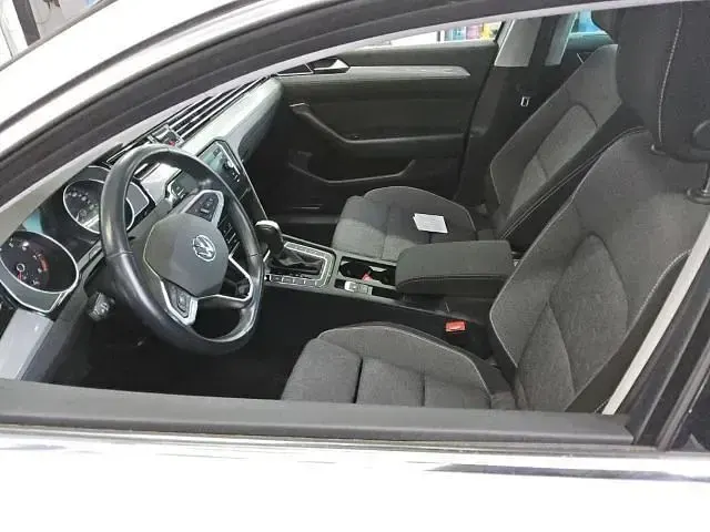 Gebraucht VW Passat Business 190 PS (139 kW) 2023 Weiß Kombi