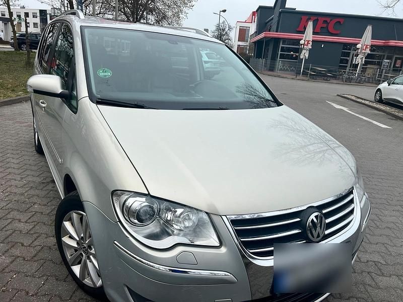 Gebraucht VW Touran 140 PS (102 kW) 2008 Silber Van / Kleinbus
